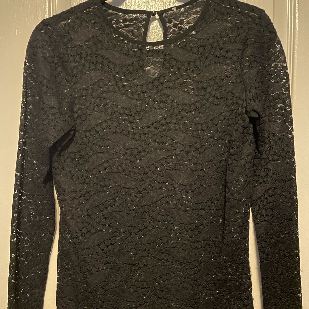 Melanie Lyne Lace Top Black in size XS